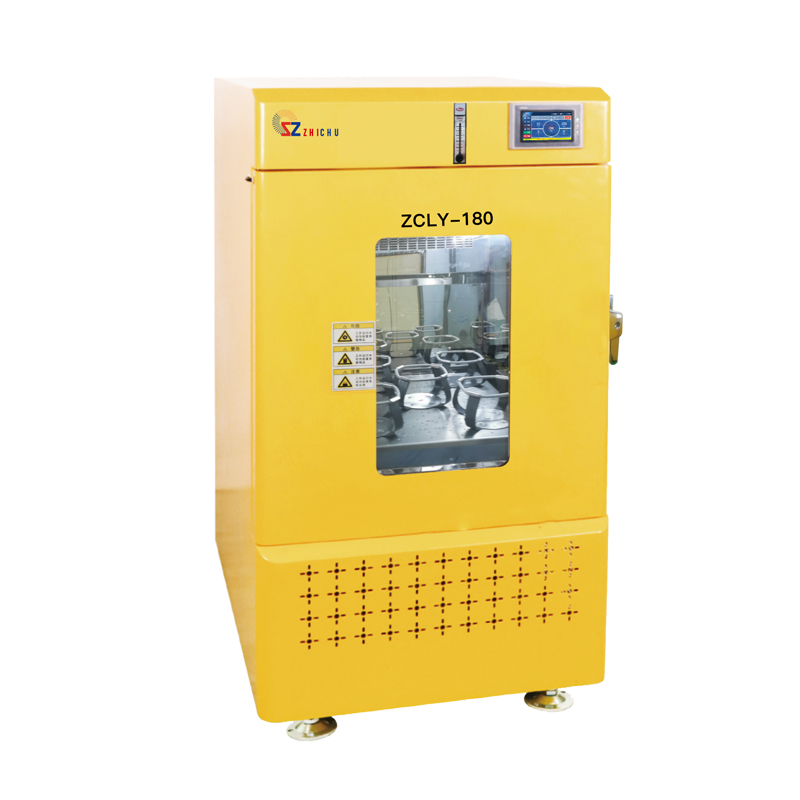 Agitateur-incubateur au dioxyde de carbone à poser au sol