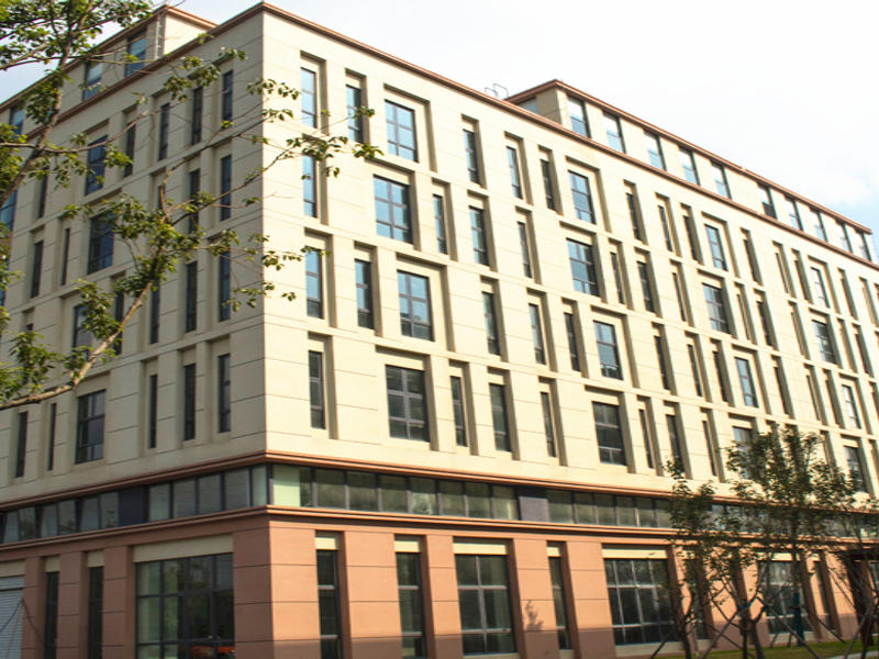 Usine d'incubateurs agitateurs et d'agitateurs de laboratoire