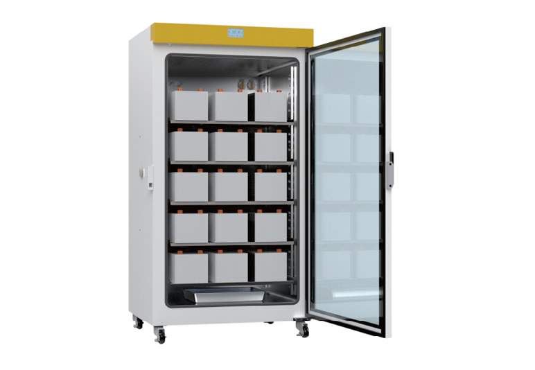 825L Thermostatique Air-veste CO2 Incubateur PU-825A (humidification naturelle)